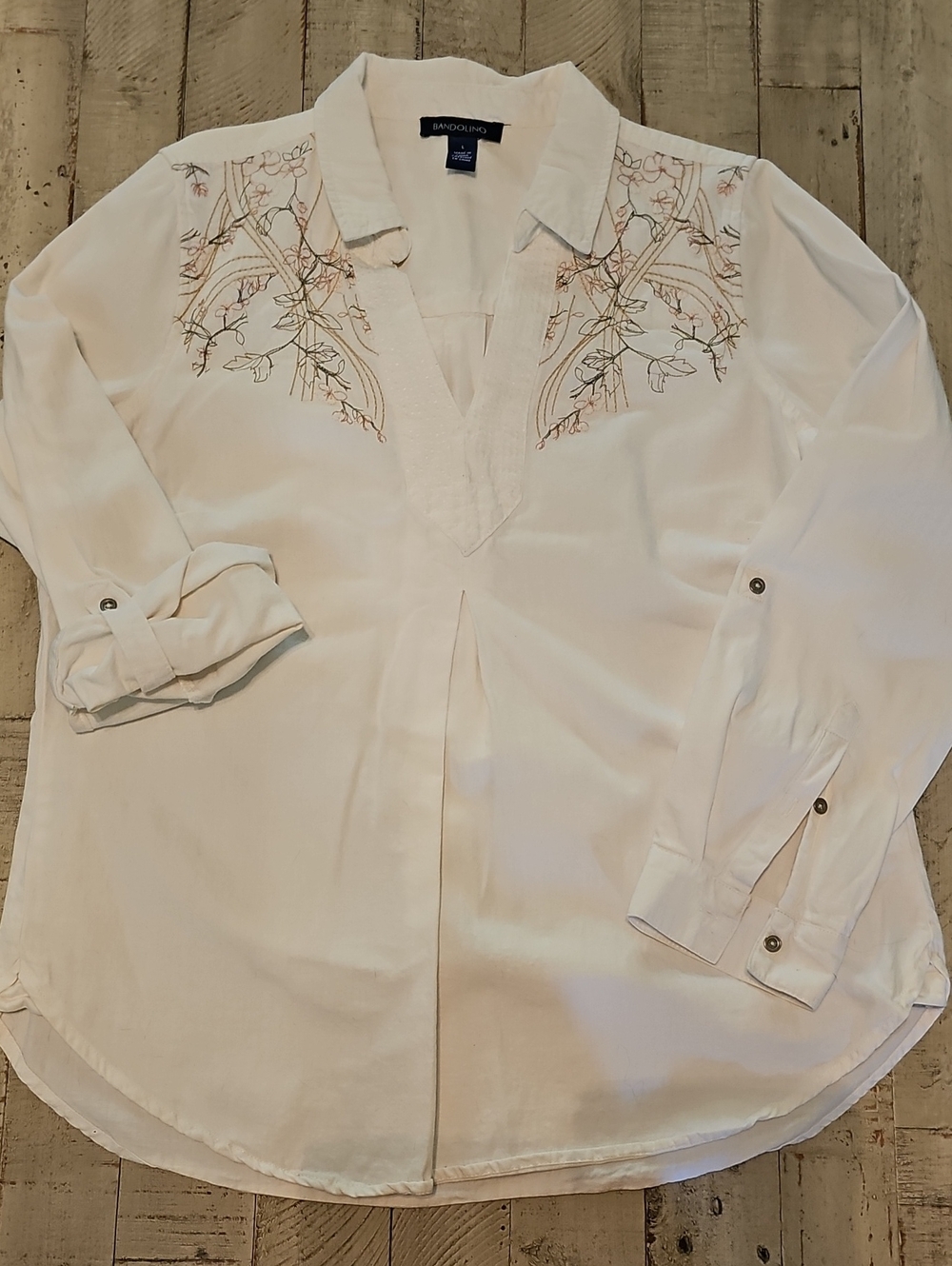 Bandolino White Embroidered Casual Button-Down Shirt